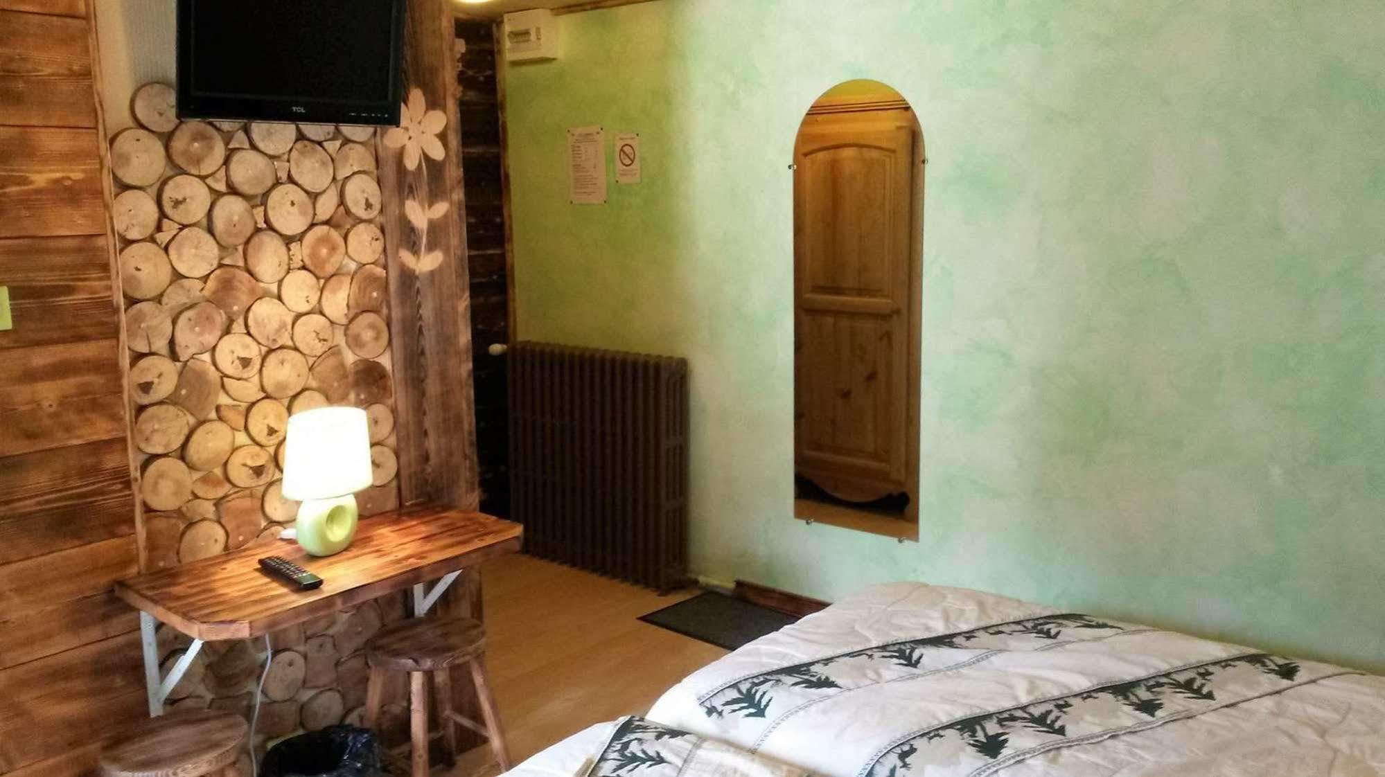Hotel La Marmotte Жерарме Экстерьер фото